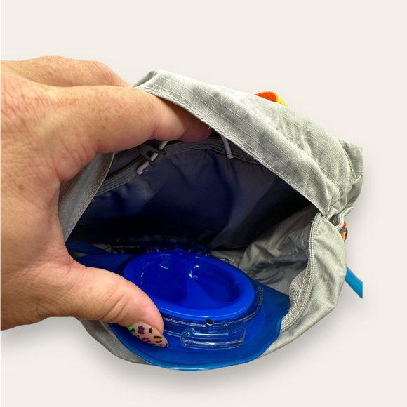 CamelBak Tahoe LR - silver/orange popsicle fanny pack - Picture 5 of 11